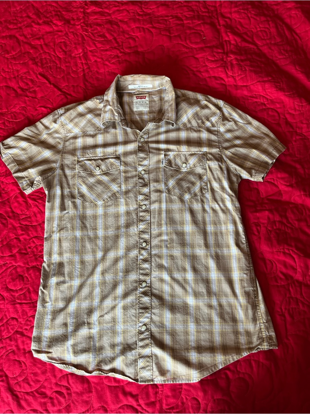 Levi's Men's Short Sleeve Plaid Button-Up Shirt - XL Pearl Snap